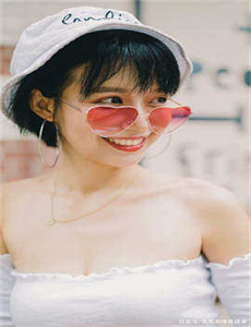 时装秀视频-椎名桃子